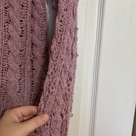 American Eagle Outfitters Soft Pink Size X-Small Knit Longsleeve Sweater - Picture 4 of 10